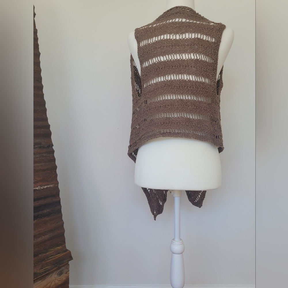 Hand knitted vest - Picture 2 of 3